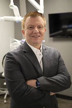Dr. Fabian Paluk
