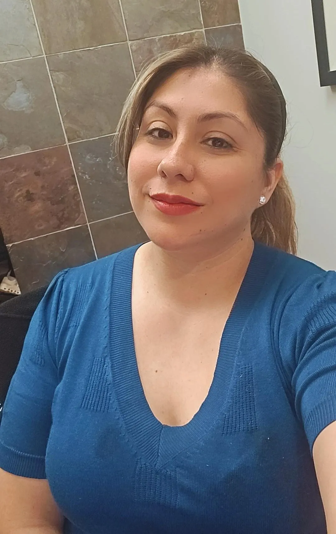Patsy Front Desk PE